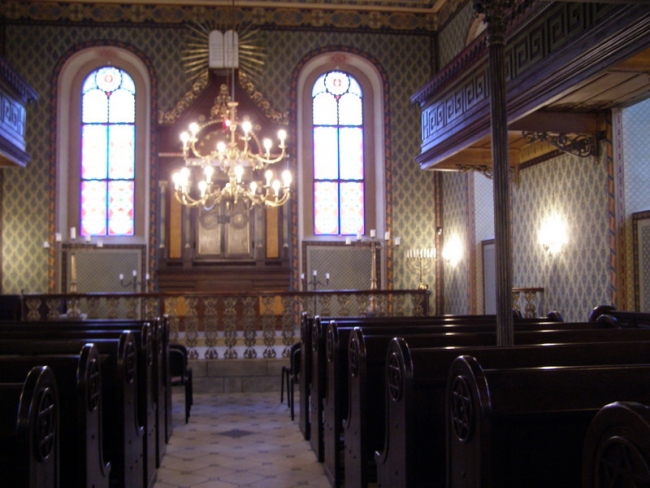 Autor: Libuše Žoudlíková 120-30-006xxxHermanuvxMestecxxSynagoga.JPG
