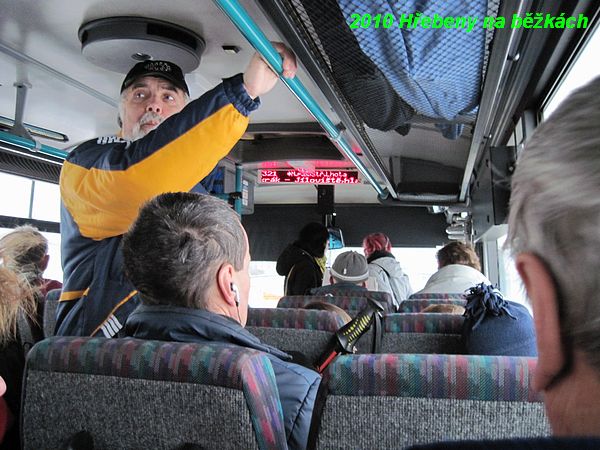 Autor: Zdeněk Foltýn 228-55-Vikendxnaxsnehux030.jpg