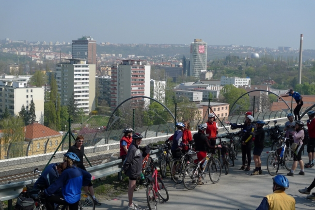 Autor: Míla Hrdličková 257-58-2010_04_24_Prazske_parkyx023.jpg