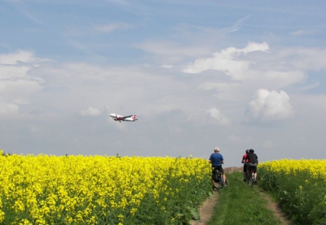 Autor: Iva Bergerová 267-12-Prijizdimexkxletisti.jpg