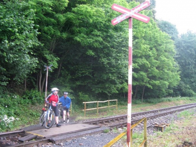 349-12-03xZeleznicnixprejezdxproxcyklisty.JPG