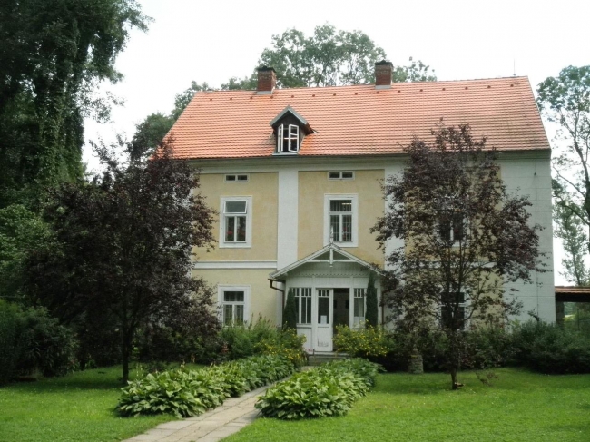 353-29-NaxStrzixxxUxCapka.JPG