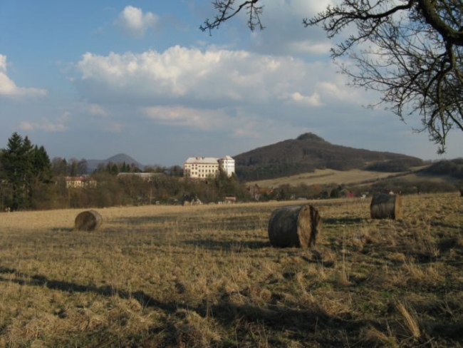 402-12-10xZmekxMilesov7.JPG