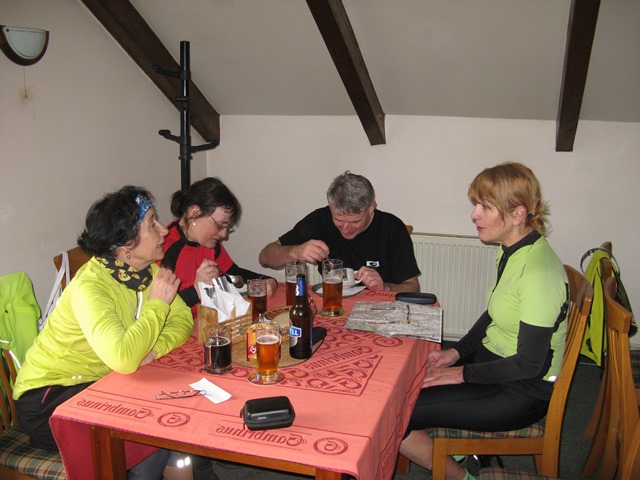 562-142-IMG_2510.JPG
