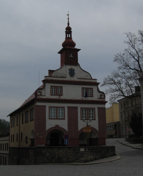 9-17-Radnice_Upice.jpg